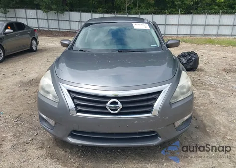 2015 Nissan Altima 2.5 S из США, поврежденный, VIN 1N4AL3AP6FC411750